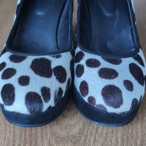 Stylish Black and White Polka Dot Wedge Shoes - Picture 7 of 11